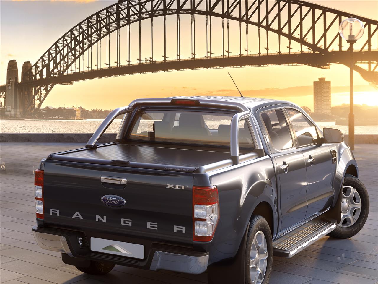 Couvre Benne Retractacble Mountain Top By Realtruck Ford Ranger 2012/2023 Double Cab Noir Comp Oem Roll