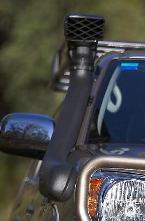 Safary Snorkel Toyota Hilux 2016+ (2,8L/véhicule Av Élarg. D'ailes)